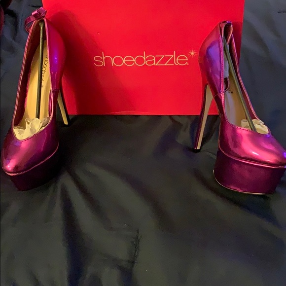 Shoes - Picture 2 of 8